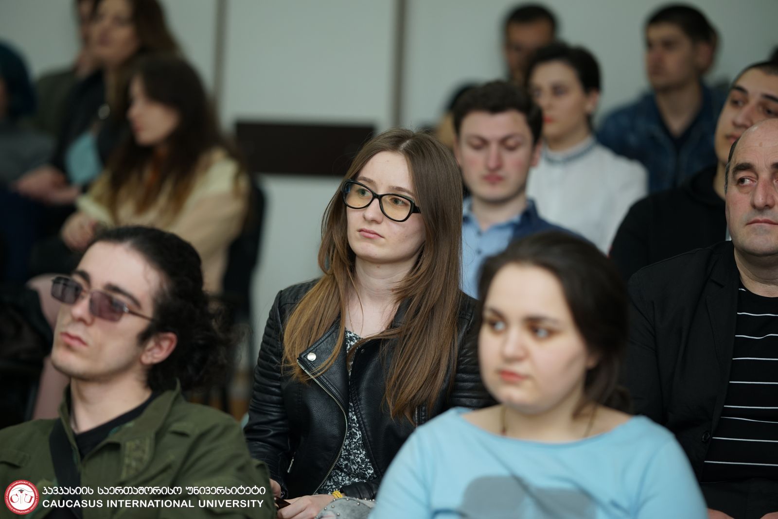 სტუდენტების შემოქმედებითი საღამო - პოეზია უპირველეს ყოვლისა
