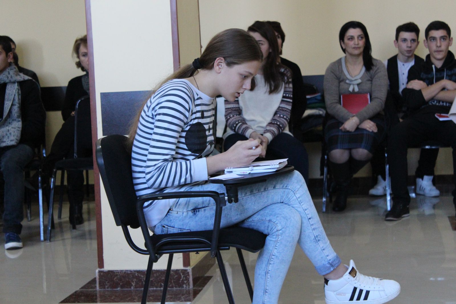 თეთრიწყაროს მუნიციპალიტეტისა და ისანი-სამგორის რაიონის სკოლების თამაში
