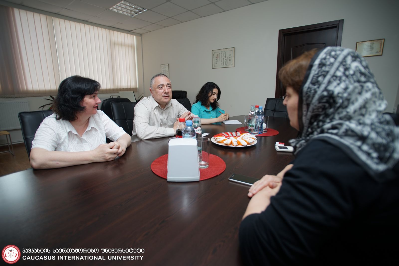 შეხვედრა ირანის ისლამური რესპუბლიკის კულტურის განყოფილების ხელმძღვანელ - ჰამიდ მოსტაფავთან