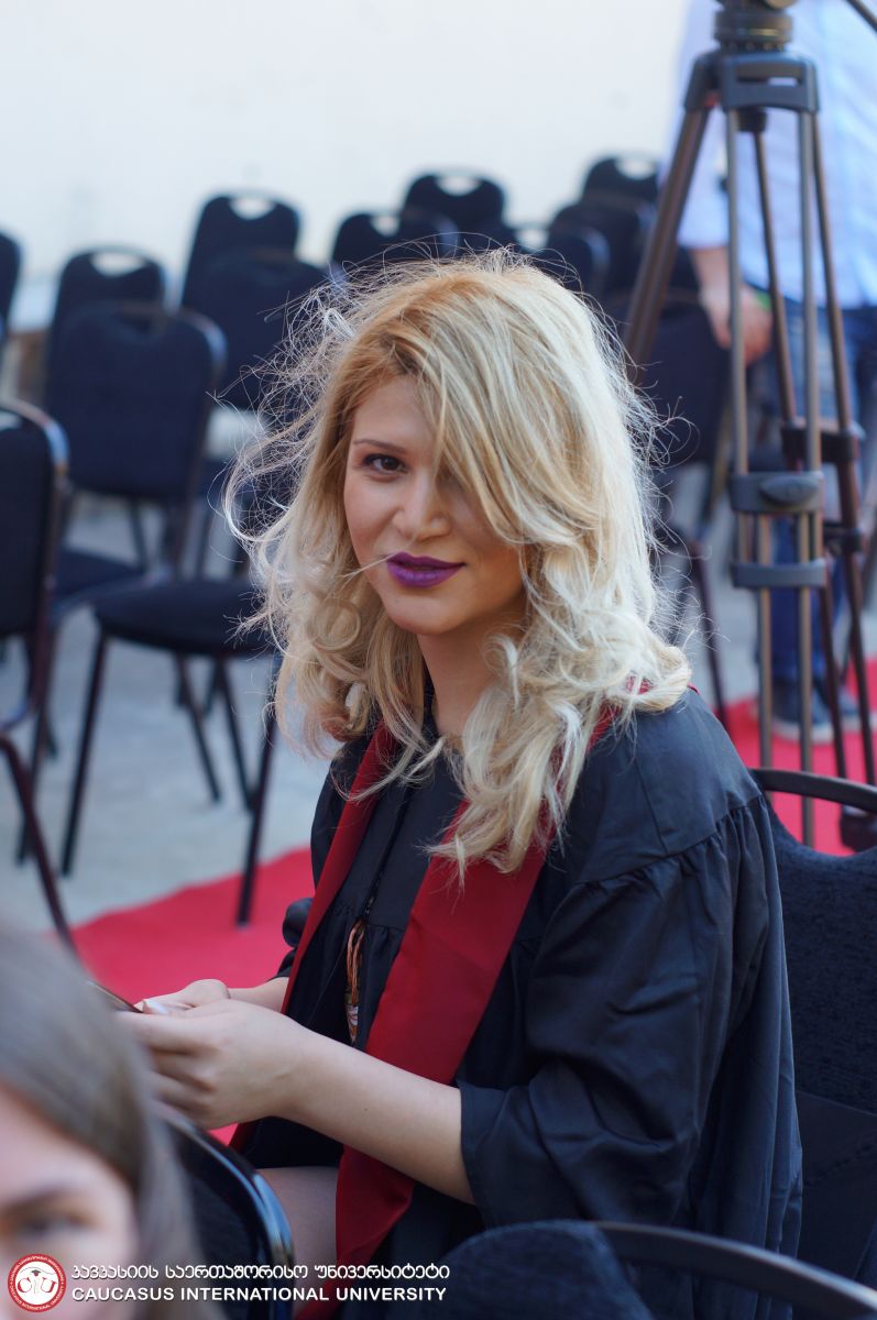 დიპლომების გადაცემის ცერემონალი