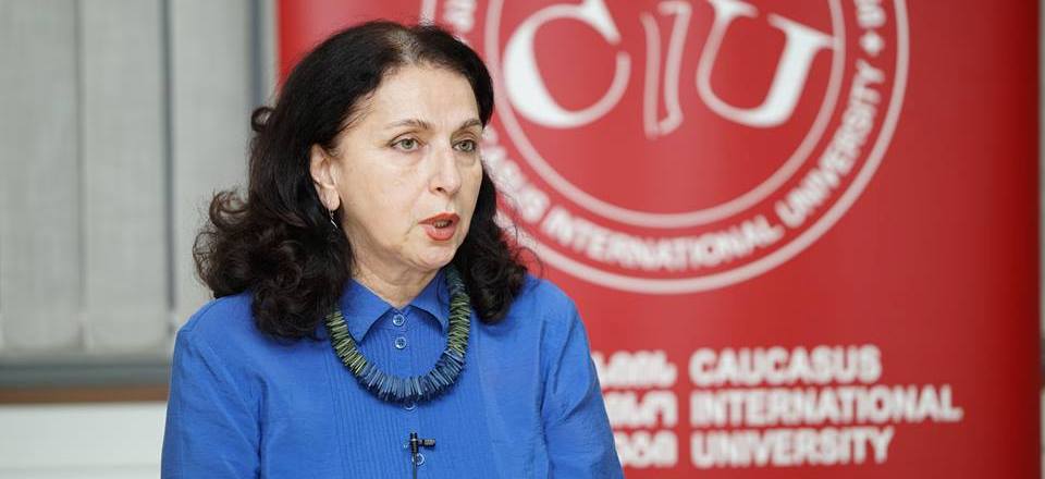 კსუ-ს რექტორის მოადგილე,  ხარისხის უზრუნველყოფის სამსახურის უფროსი, ასოცირებული პროფესორი მარინა გედევანიშვილი - დოქტორანტებს შეხვდა