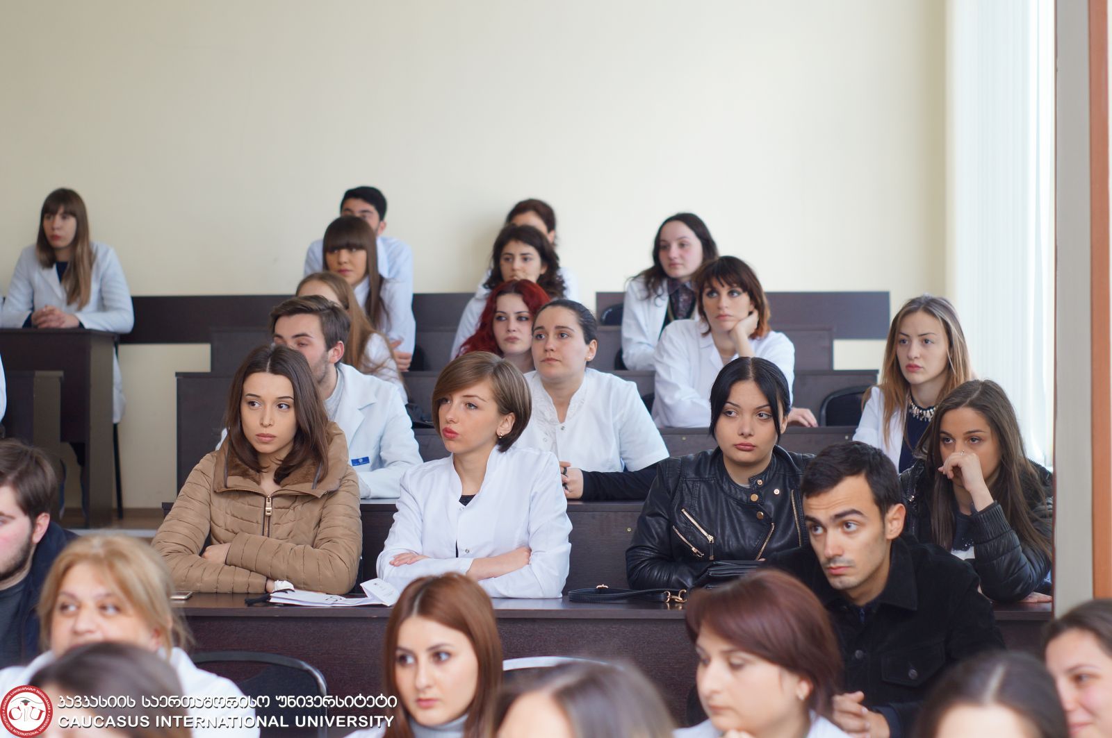 შეხვედრა მედიცინის ფაკულტეტის სტომატოლოგიის სპეციალობის 1-5 კურსის სტუდენტებთან და რეზიდენტებთან