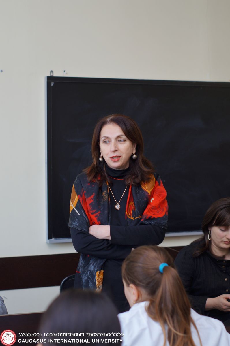 შეხვედრა მედიცინის ფაკულტეტის სტომატოლოგიის სპეციალობის 1-5 კურსის სტუდენტებთან და რეზიდენტებთან