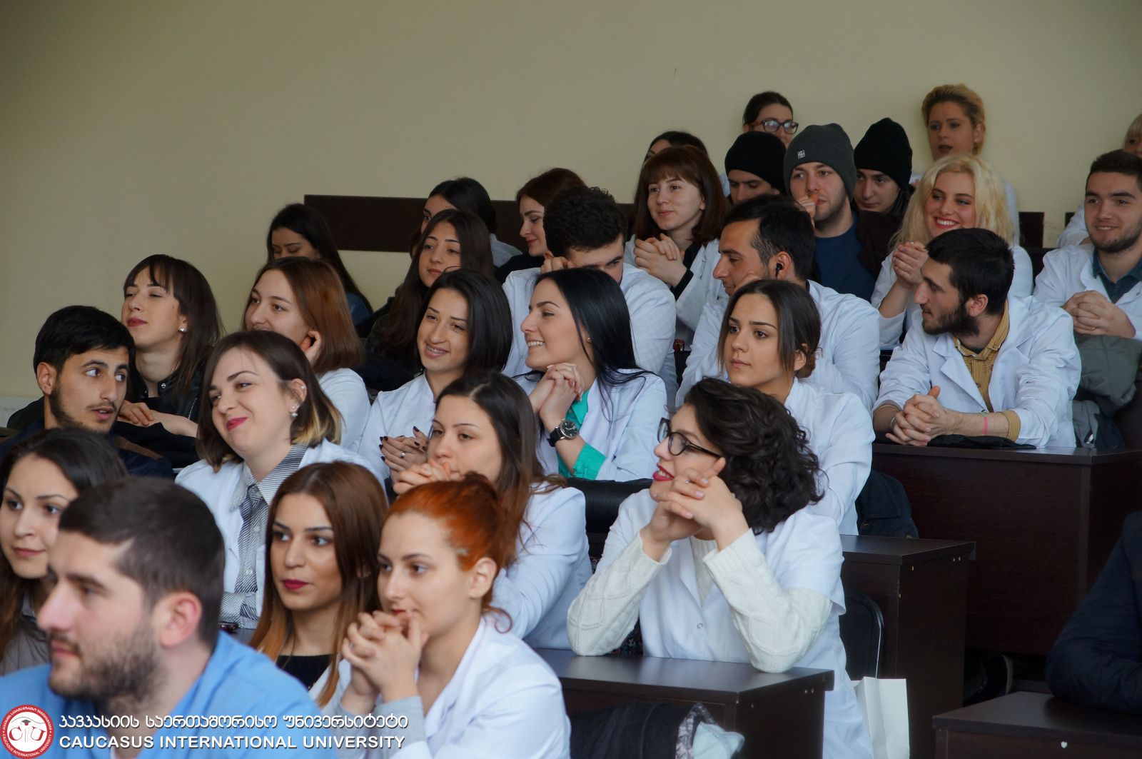 შეხვედრა მედიცინის ფაკულტეტის სტომატოლოგიის სპეციალობის 1-5 კურსის სტუდენტებთან და რეზიდენტებთან
