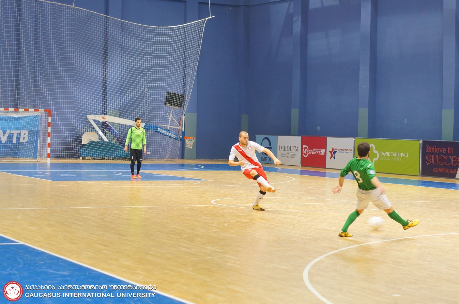 CIU vs UNICREDIT.GE