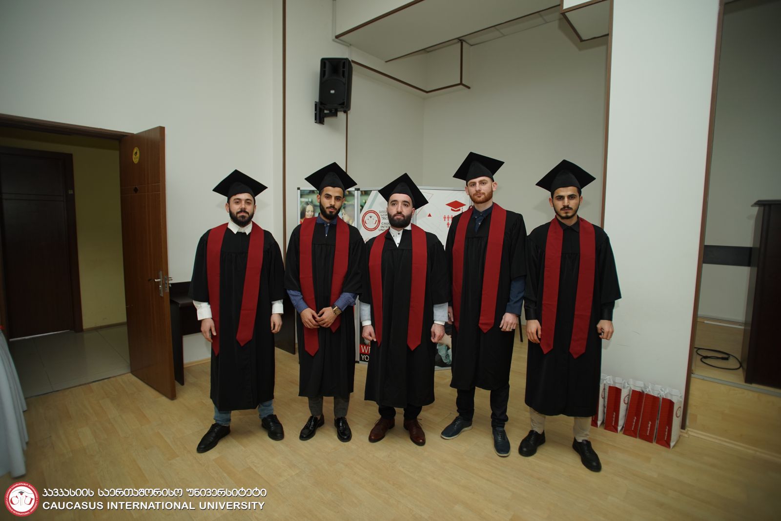 ფარმაციის ინგლისურენოვანი საბაკალავრო საგანმანათლებლო პროგრამის სტუდენტების გამოსაშვები ღონისძიება