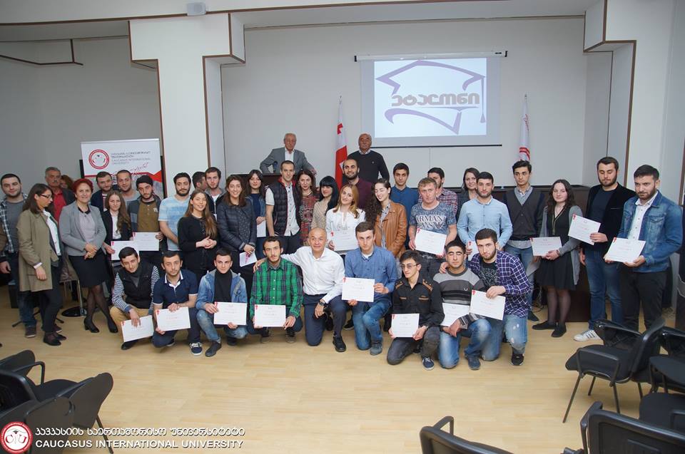 კსუ-ს 2015-2016 სასწავლო წლის ,,ეტალონი“ სტუდენტი გელა ფიცხელაური გახდა