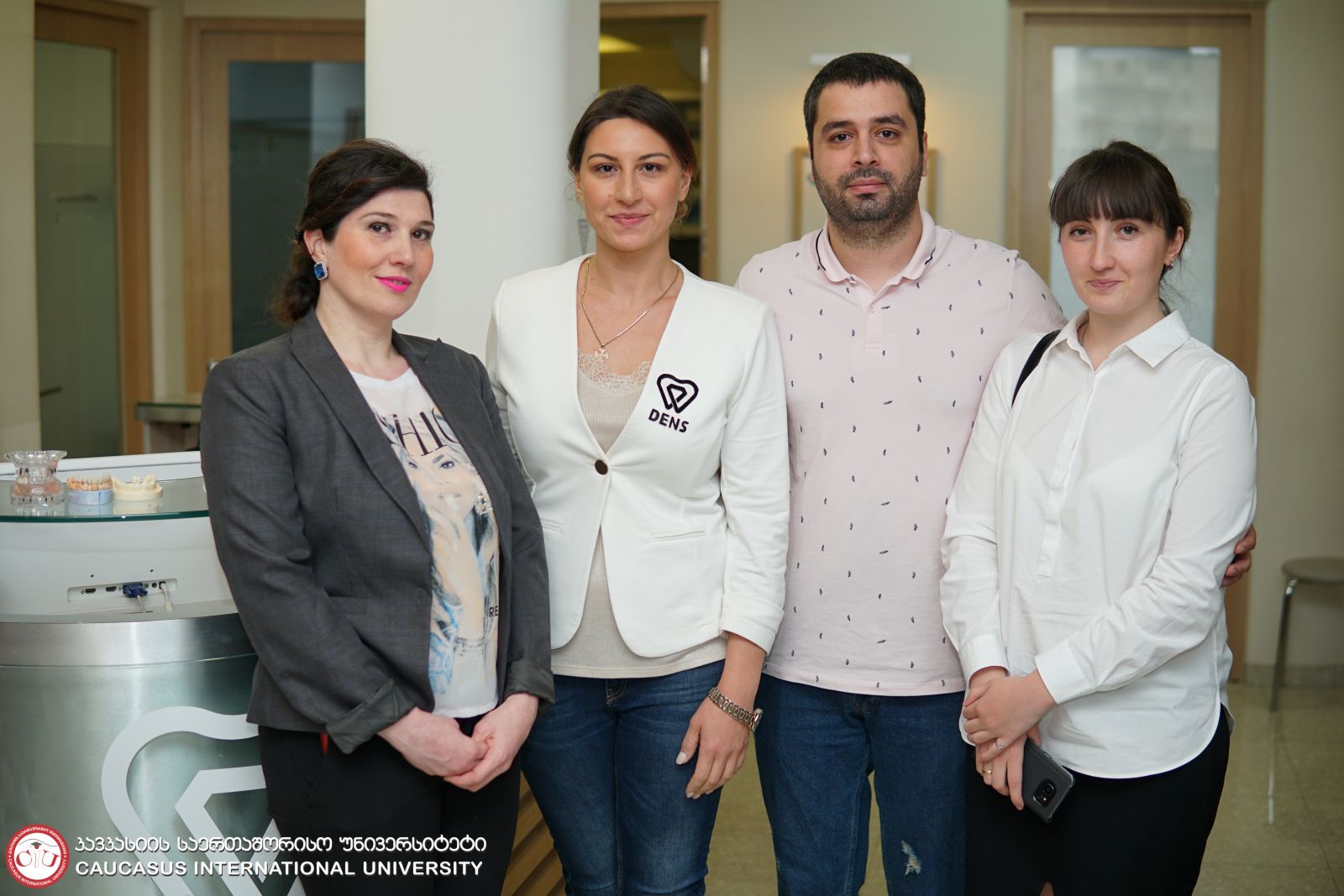 სტომატოლოგიის სპეციალობის სტუდენტების პროფესიული ტური კლინიკების ქსელში - დენსი