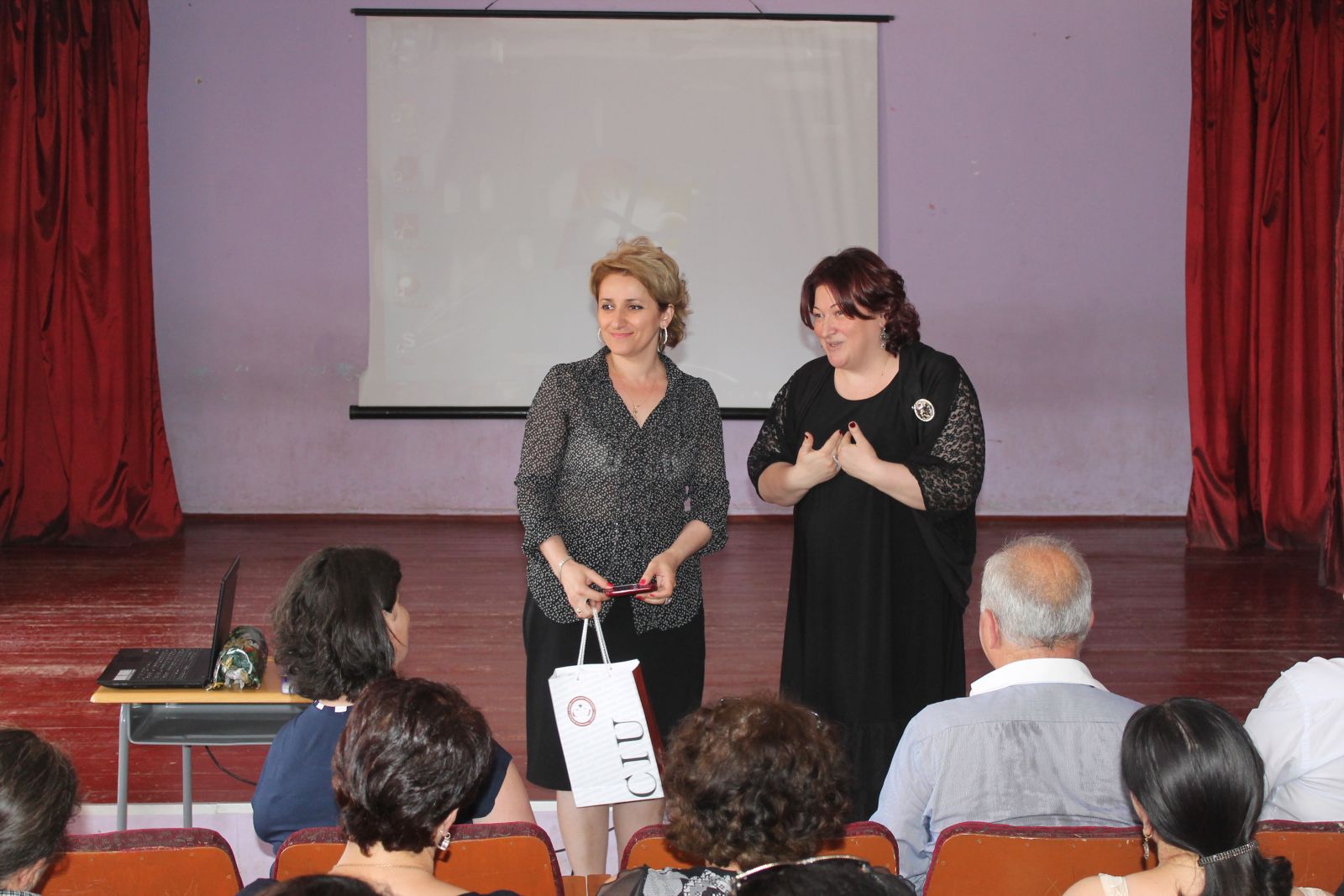 ვიზიტი გარდაბნის მუნიციპალიტეტის N1 საჯარო სკოლაში