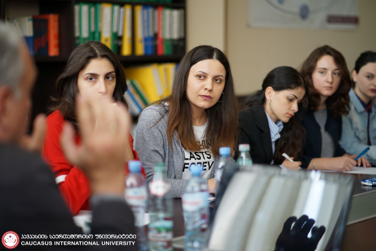 მოსამზადებელი ტრენინგი საერთაშორისო ურთიერთობების სპეციალობის სტუდენტებისთვის