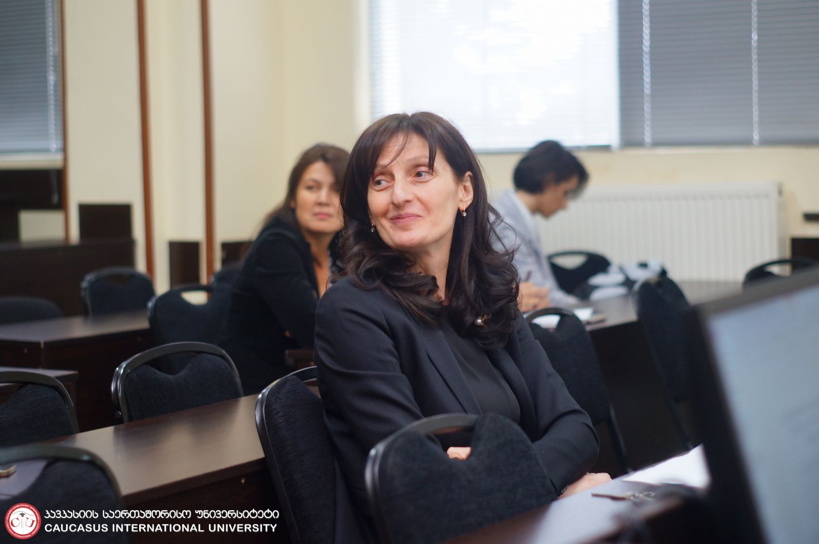 მედიცინის ფაკულტეტის დეკანის შეხვედრა აკადემიურ პერსონალთან