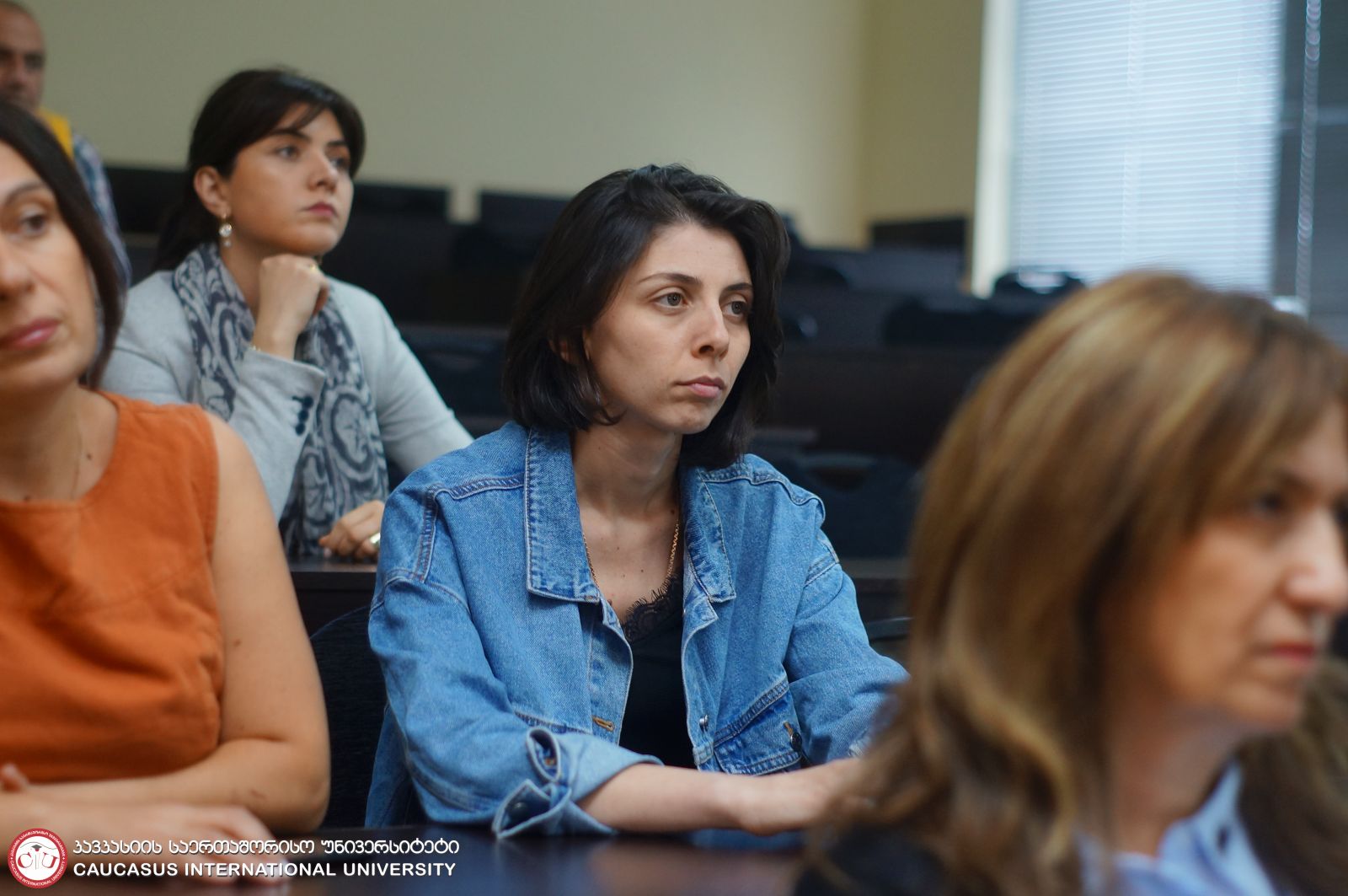 მედიცინის ფაკულტეტის დეკანის შეხვედრა აკადემიურ პერსონალთან