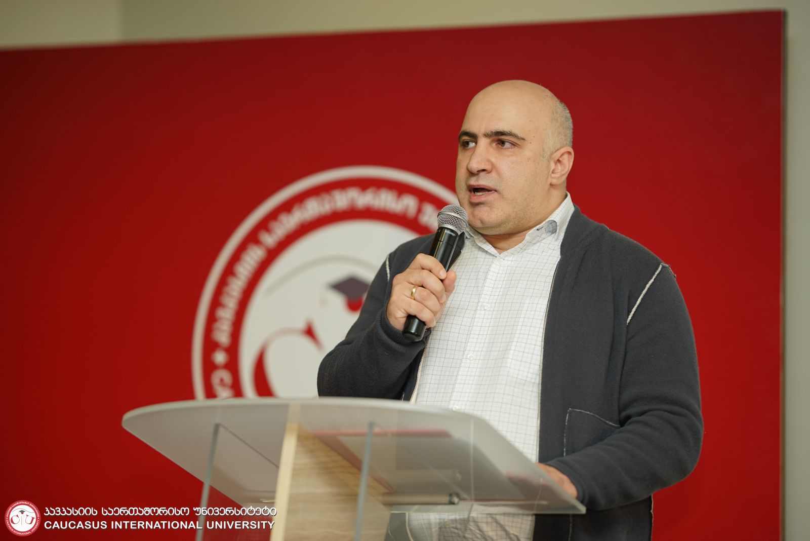 კავკასიის საერთაშორისო უნივერსიტეტში კურსდამთავრებულათა გამოსაშვები საღამო გაიმართა
