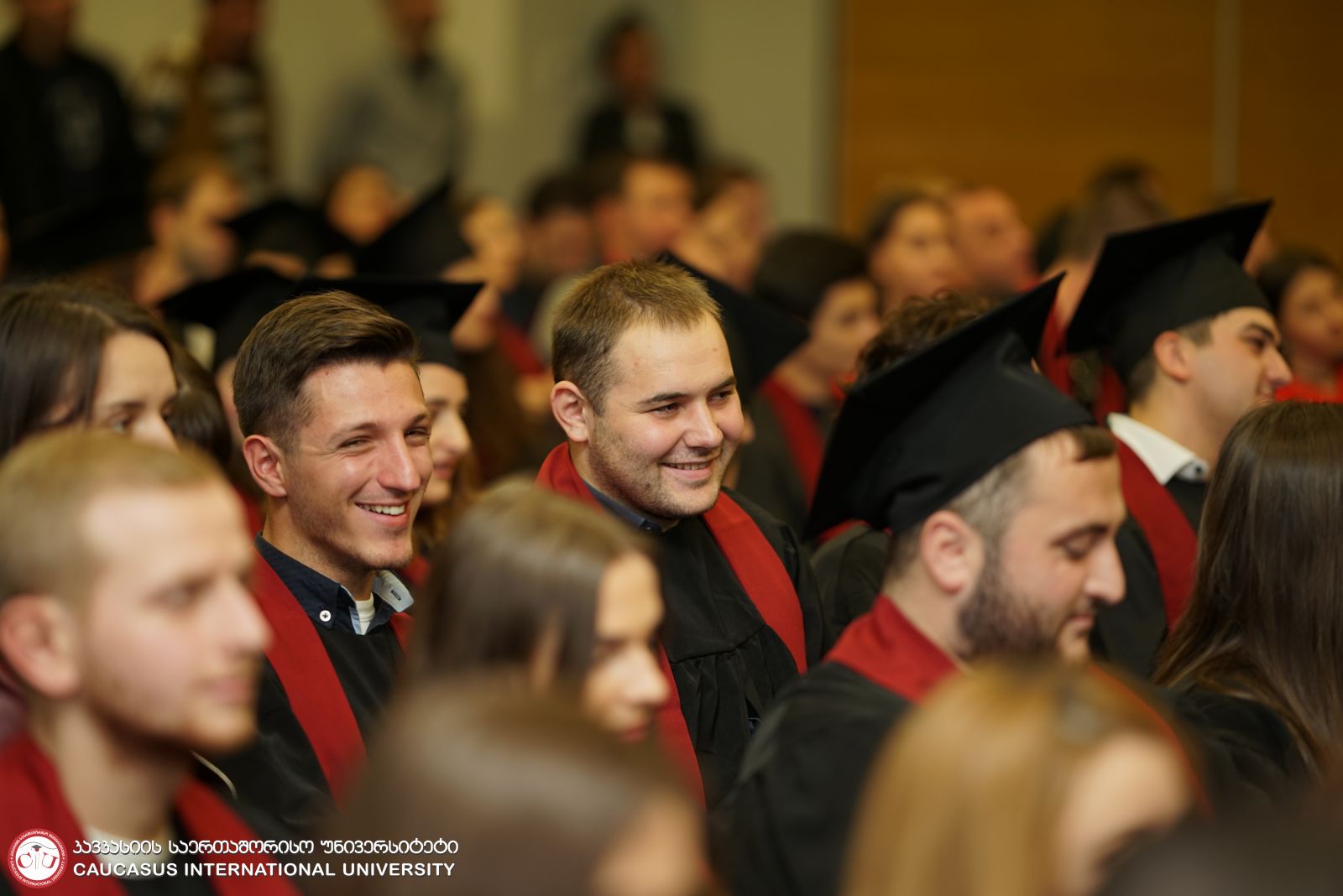კავკასიის საერთაშორისო უნივერსიტეტში კურსდამთავრებულათა გამოსაშვები საღამო გაიმართა