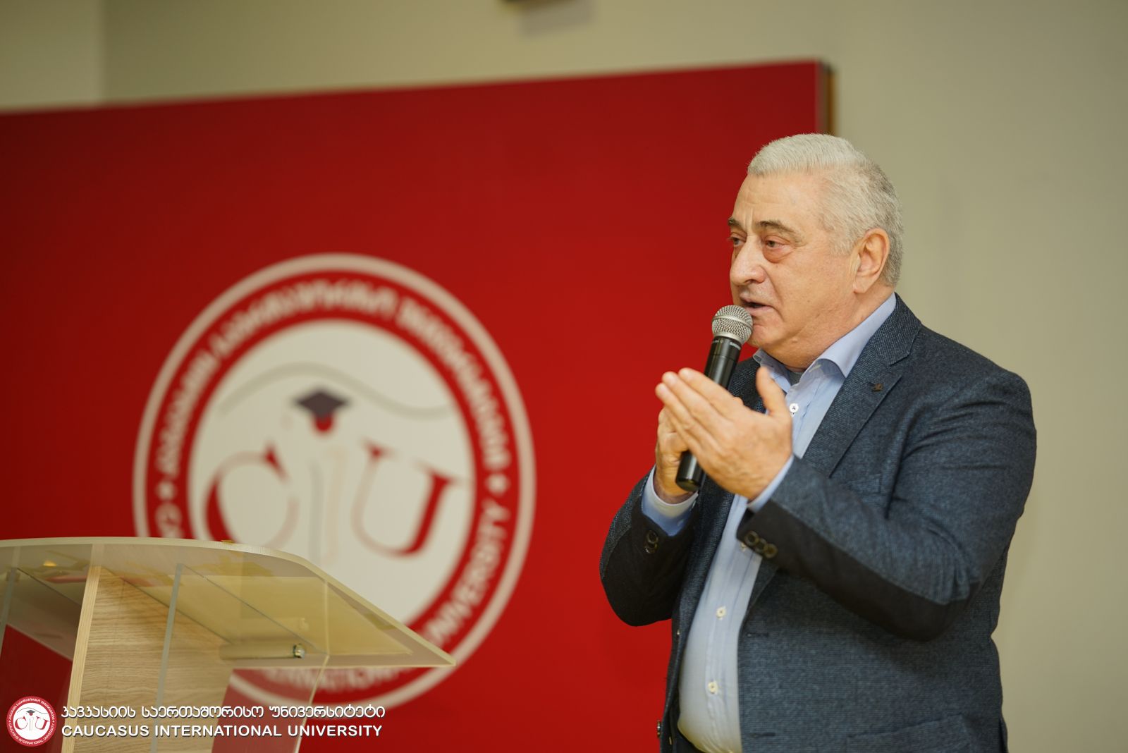 კავკასიის საერთაშორისო უნივერსიტეტში კურსდამთავრებულათა გამოსაშვები საღამო გაიმართა
