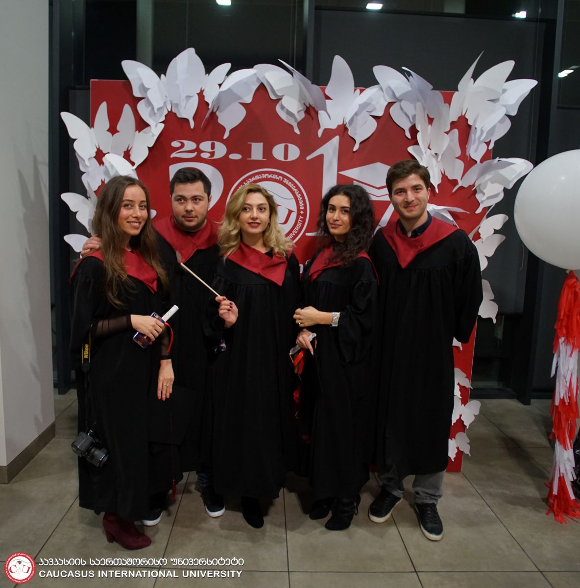 კავკასიის საერთაშორისო უნივერსიტეტში კურსდამთავრებულათა გამოსაშვები საღამო გაიმართა