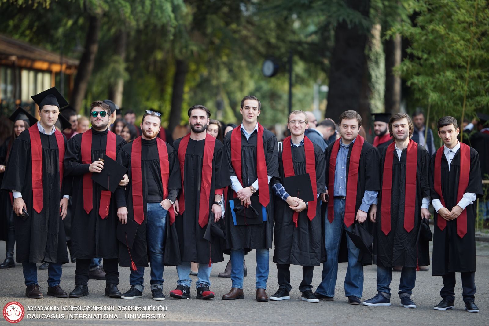 კავკასიის საერთაშორისო უნივერსიტეტში კურსდამთავრებულათა გამოსაშვები საღამო გაიმართა