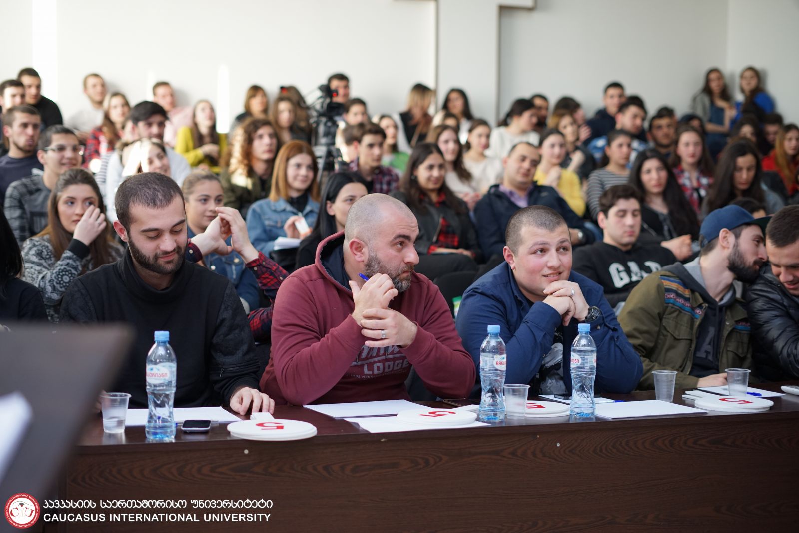 მხიარულთა და საზრიანთა კლუბის შიდა ჩემპიონატი