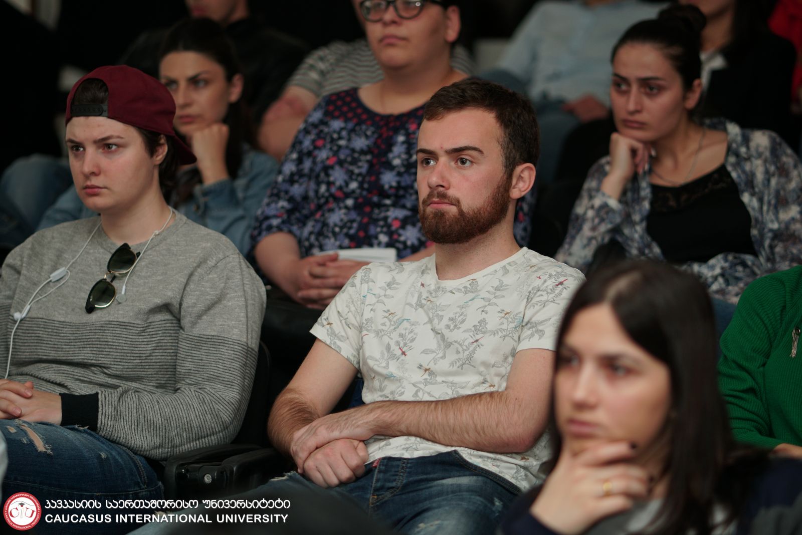 პოლიტოლოგ პეტრე მამრაძემ, კსუ-ს სტუდენტებისა და პროფესორ-მასწავლებლებისთვის, საჯარო ლექცია გამართა