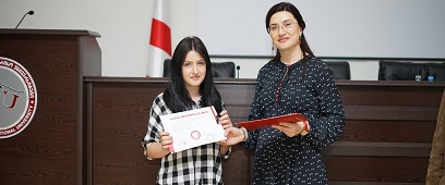 Members of Marketing Research Laboratory Were Awarded Certificates Based on the Conducted Research