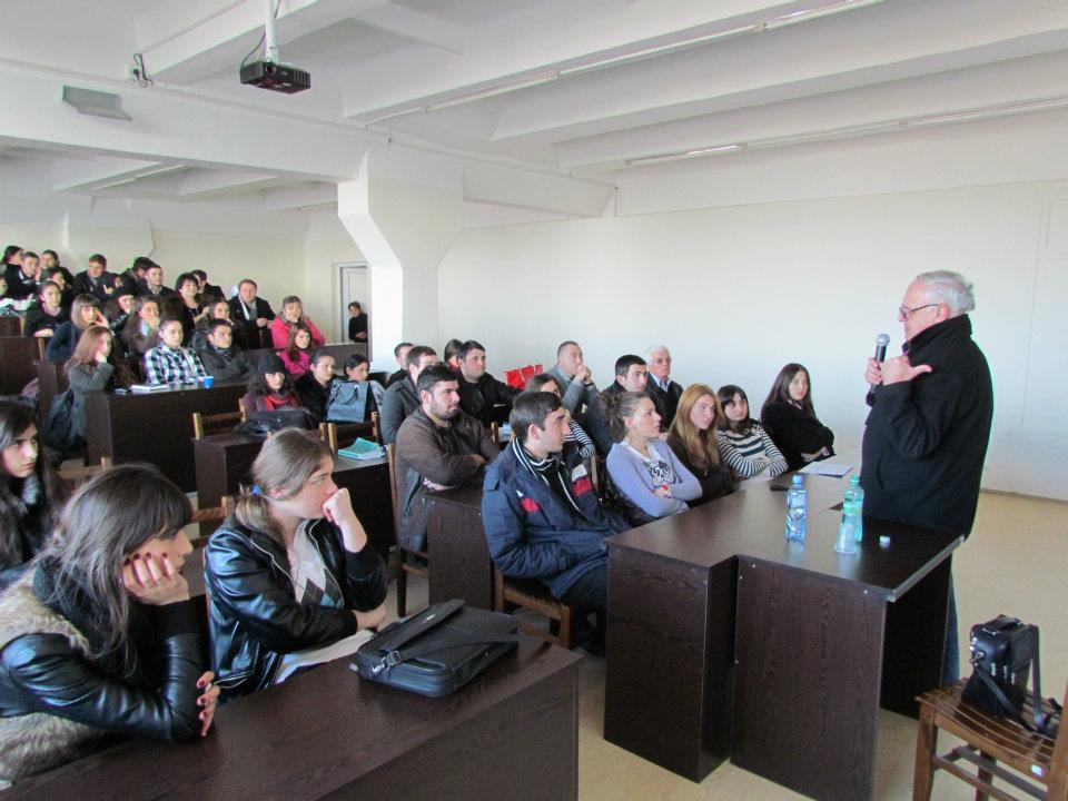 საჯარო შეხვედრა რამაზ საყვარელიძესთან