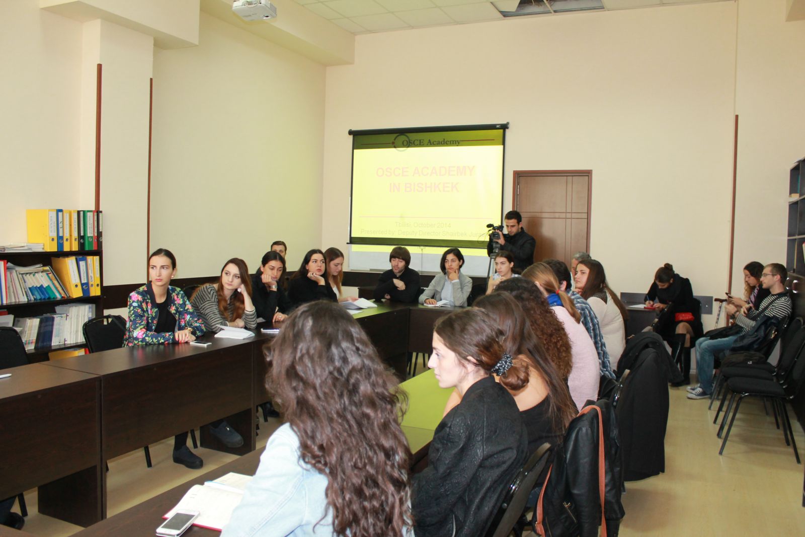 შეხვედრა ეუთოს ბიშკეკის აკადემიის წარმომადგენელთან