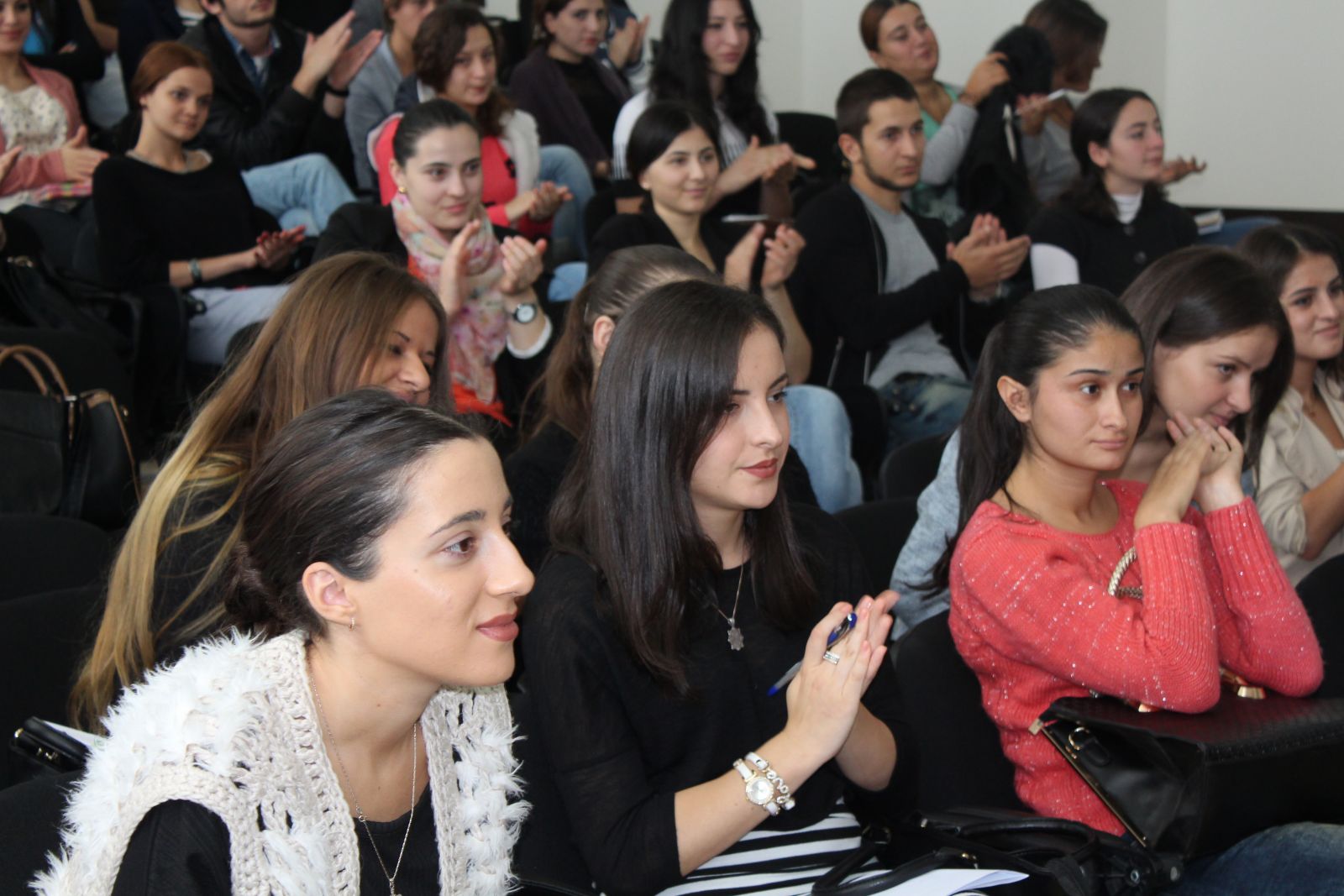 34.	Multimedia Centre Presentation 