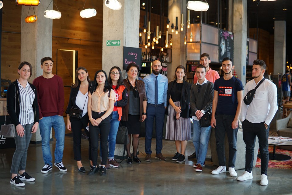   Professional Tour for Students Specializing in Tourism   A professional tour was organized for Tourism Undergraduate Program freshmen with the highest scores in relation to Tourism International Day at Hotel Moxy on September 27, 2019.   As part of the 