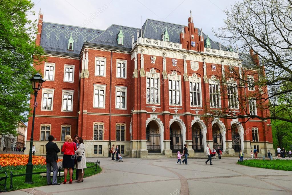  Exchange Program at Jagiellonian University (Krakow, Poland) for CIU Students