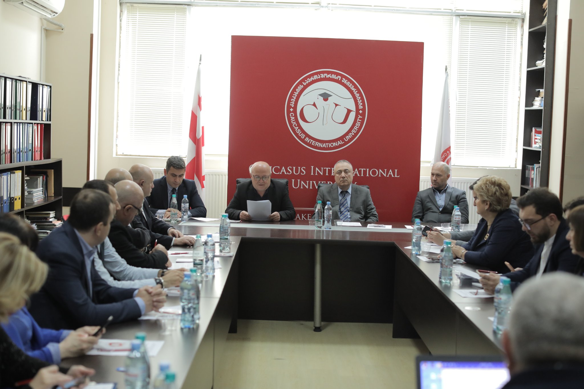 მრგვალი მაგიდა თემაზე: „მეტაპოლიტოლოგიის და აკადემიური დიპლომატიის როლი მშვიდობიანი თანაარსებობისთვის“